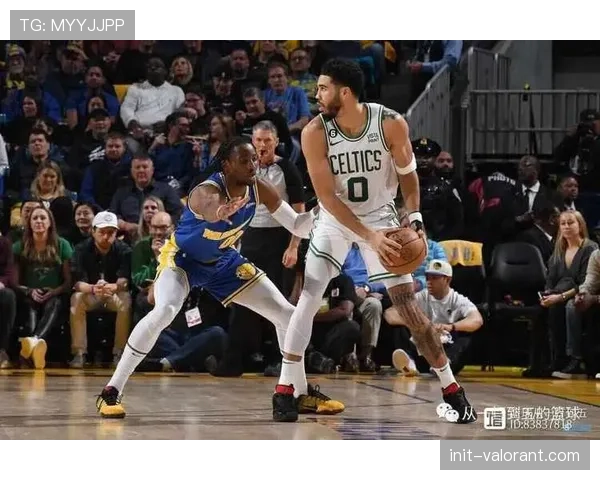 战术复盘:勇士“库追挡拆”在最后五分钟内四次打成关键回合